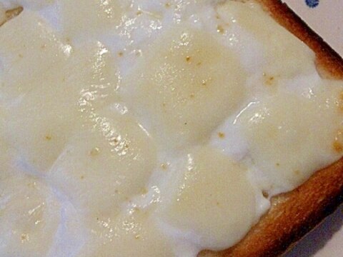 焼きヨーグルトのチーズトースト